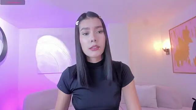 NiaSalvatore online show from April 9, 1:27 am