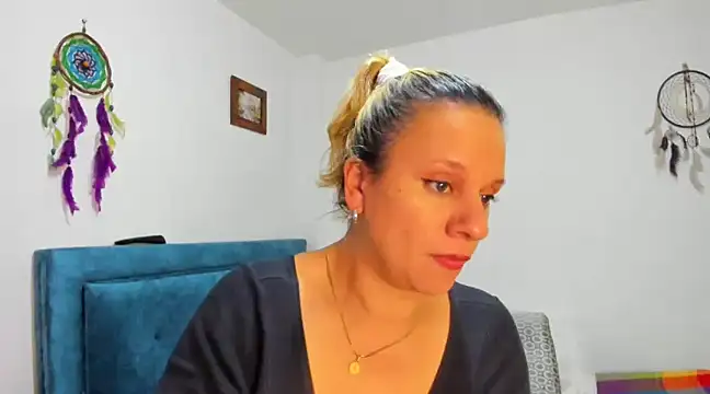 sofi saliva2511 online show from February 24, 10:03 pm