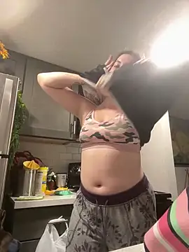 ParkerGYATT online show from April 8, 6:35 am