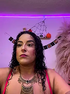 Snapshot of ariadna_cooper chatting on October 22, 4:57 am ariadna cooper online show from October 22, 4:57 am