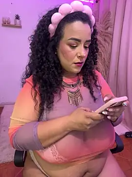 Snapshot of ariadna_cooper chatting on November 2, 4:48 am ariadna cooper online show from November 2, 4:48 am