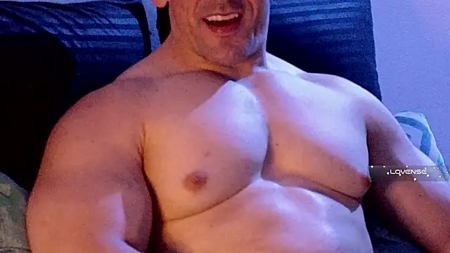 Snapshot of life_warrior chatting on January 17, 11:29 pm life warrior online show from January 17, 11:29 pm