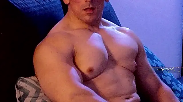 Snapshot of life_warrior chatting on March 9, 5:06 pm life warrior online show from March 9, 5:06 pm