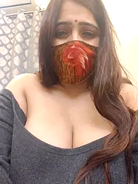 shreya1765 online show from December 21, 4:36 pm