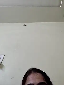 shreya1765 online show from February 4, 3:07 pm