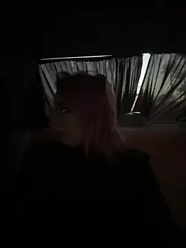 Mia-Fuchs online show from January 12, 3:25 pm