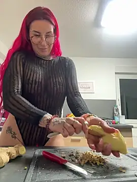 Mia-Fuchs online show from February 24, 7:56 pm