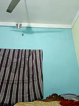 Snapshot of _MilkyBar chatting on February 11, 7:16 pm MilkyBar online show from February 11, 7:16 pm