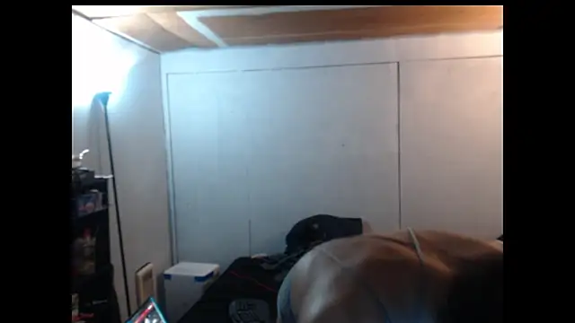 Snapshot of SadCatDaddy chatting on February 17, 8:09 am SadCatDaddy online show from February 17, 8:09 am