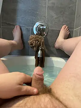 Ucsamiam online show from February 1, 1:20 pm