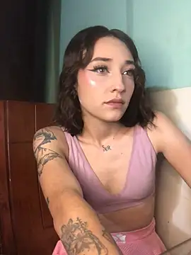 NickiYoung online show from January 20, 5:48 am