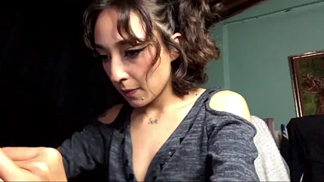 NickiYoung online show from January 30, 7:29 am