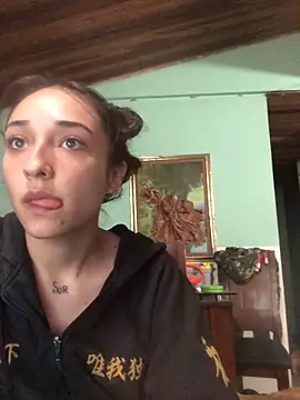 NickiYoung online show from February 8, 11:13 pm