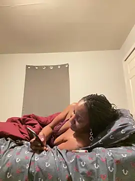 Yoshibaby2670 online show from February 3, 4:46 am