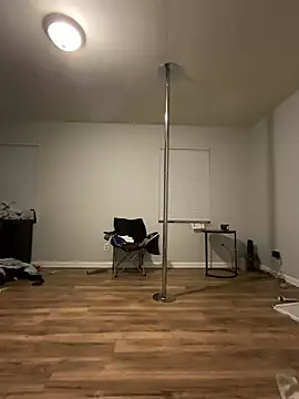 Yoshibaby2670 online show from February 24, 2:51 am