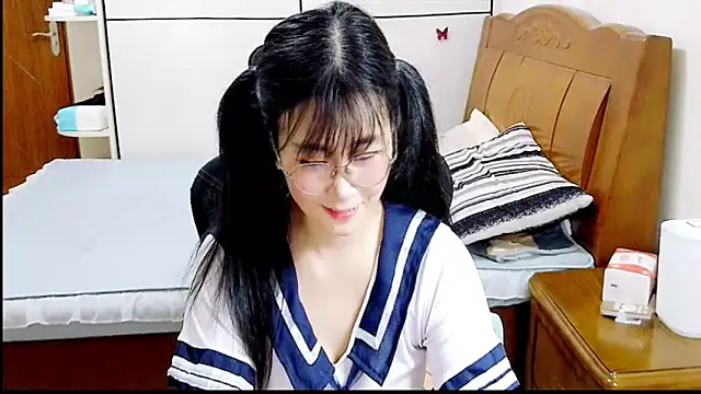 Strawberry baby online show from October 14, 4:35 am