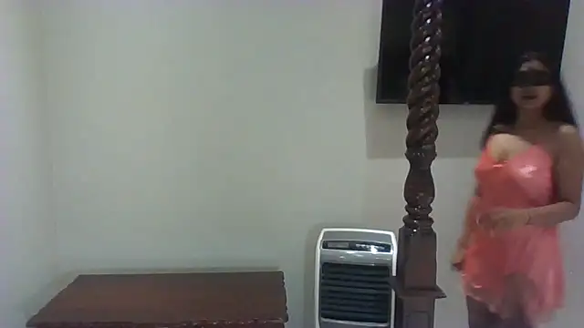 tantragoddess online show from October 7, 3:20 pm