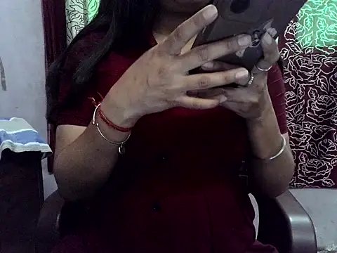 SIYA MAVI online show from February 4, 4:51 am