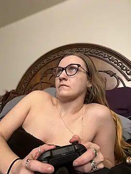 Kitty DaCocks online show from February 7, 6:33 pm