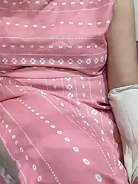 Snapshot of mallupriyapriya chatting on February 10, 7:58 am mallupriyapriya online show from February 10, 7:58 am