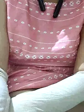 Snapshot of mallupriyapriya chatting on March 14, 4:51 pm mallupriyapriya online show from March 14, 4:51 pm