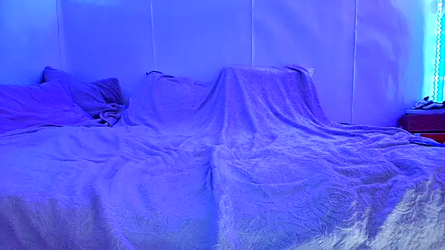 Amira bayby online show from September 21, 2:46 am