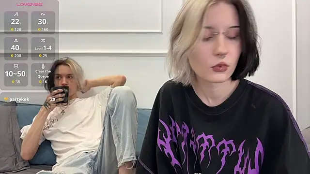 VeryRare TwinS online show from December 19, 4:41 am