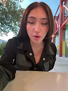 Maddy Jones online show from February 22, 11:13 pm