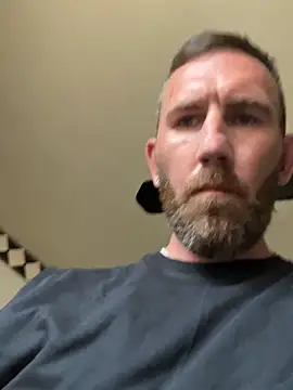 coreyl9718 online show from May 27, 3:42 pm