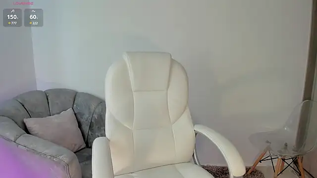 Snapshot of NiiaEvanss chatting on January 18, 7:04 pm NiiaEvanss online show from January 18, 7:04 pm