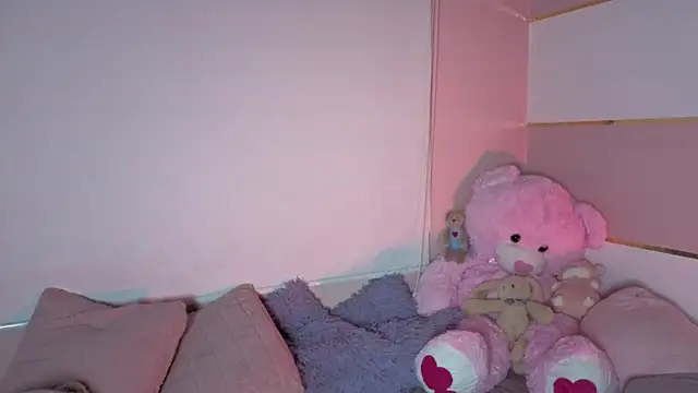 Charlotte  Miller online show from September 28, 1:00 am