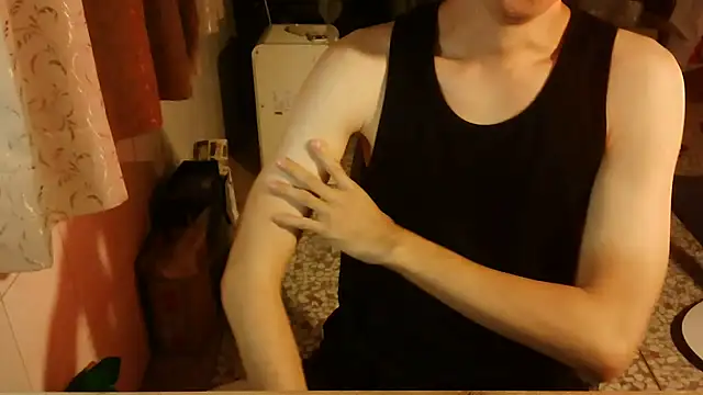 KYU890428 online show from January 11, 5:29 pm