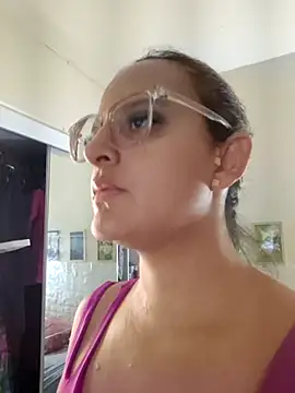 AliceRuivinha2 online show from September 13, 1:11 pm