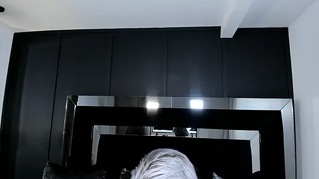 Snapshot of jinxv_nuss chatting on November 18, 11:25 am jinxv nuss online show from November 18, 11:25 am