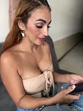 Samantha bigboobs online show from March 1, 9:15 pm