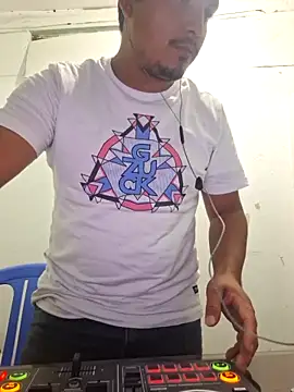 ikkyh2rj online show from January 8, 12:38 am