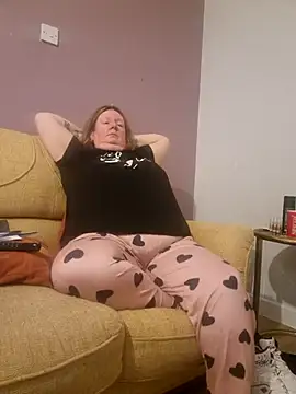 curvy girl71 online show from January 11, 6:54 pm