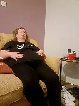 curvy girl71 online show from January 12, 6:59 pm