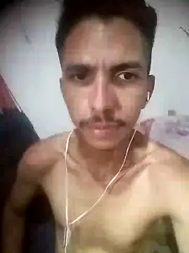 MagrinhoSaradoo online show from February 8, 8:32 pm