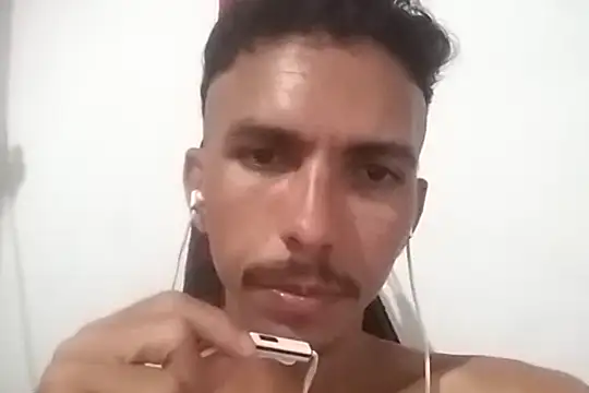 MagrinhoSaradoo online show from February 10, 8:42 am