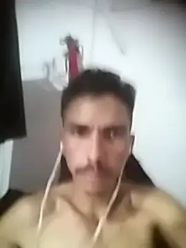 MagrinhoSaradoo online show from February 21, 3:32 pm