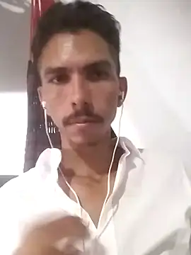 MagrinhoSaradoo online show from February 23, 3:18 pm