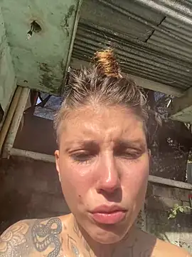 Snapshot of Izy_cute_ chatting on January 29, 8:56 pm Izy cute online show from January 29, 8:56 pm