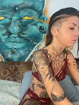 Snapshot of Izy_cute_ chatting on February 2, 5:04 pm Izy cute online show from February 2, 5:04 pm