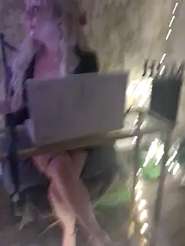 ImogenBrooke online show from October 16, 11:06 pm