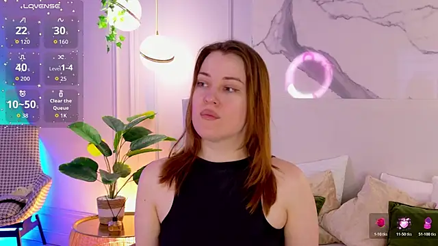 EllieGarson online show from April 15, 5:09 pm