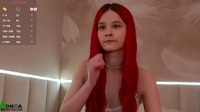 Snapshot of Rina_Red chatting on March 22, 11:32 am Rina Red online show from March 22, 11:32 am