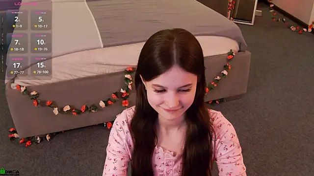 Rina Red online show from April 5, 1:36 am