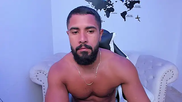 Snapshot of Santiago_huntt chatting on September 17, 8:54 pm Santiago huntt online show from September 17, 8:54 pm