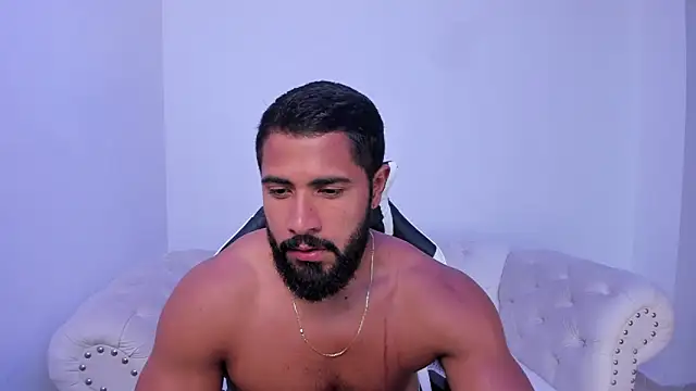 Snapshot of Santiago_huntt chatting on October 10, 11:48 pm Santiago huntt online show from October 10, 11:48 pm